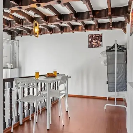 Central Penthouse Studio With Bbq & Jacuzzi