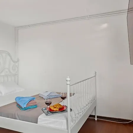 דירה Central Penthouse Studio With Bbq & Jacuzzi *