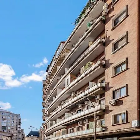 Central Penthouse Studio With Bbq & Jacuzzi דירה *