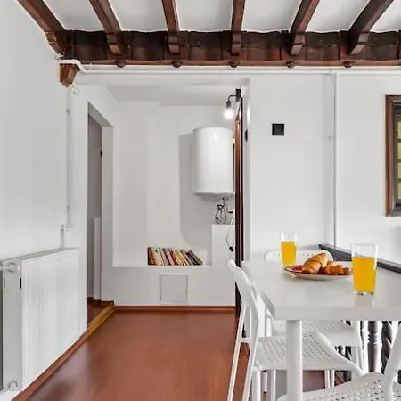 Central Penthouse Studio With Bbq & Jacuzzi דירה *